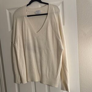 Old Navy Cream V-Neck Sweater
